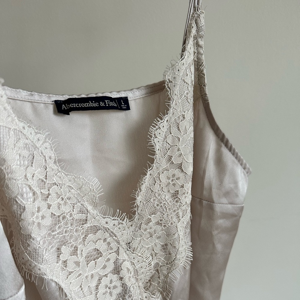 Abercrombie & Fitch Satin + Lace bodysuit